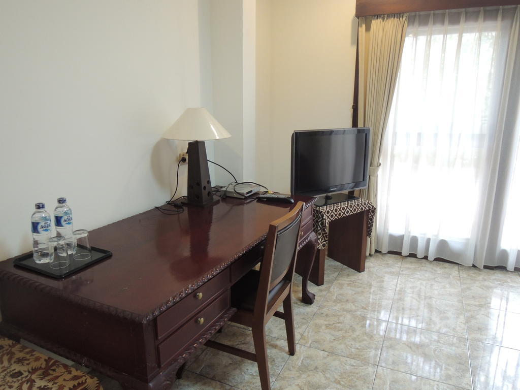Rumah Polonia Guest House Джакарта Номер фото