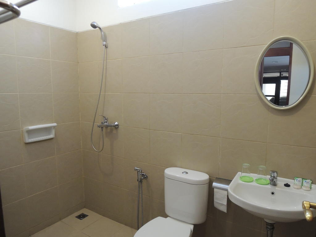 Rumah Polonia Guest House Джакарта Номер фото