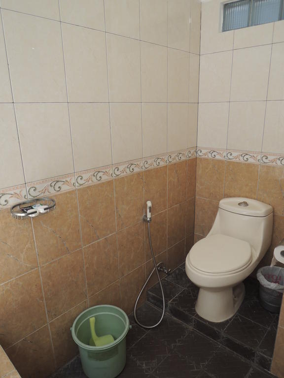 Rumah Polonia Guest House Джакарта Номер фото